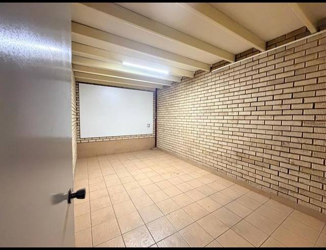 BUSINESS PROPERTY TO RENT IN SUNDERLAND RIDGE